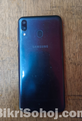 Samsung Galaxy M20 (3/32)